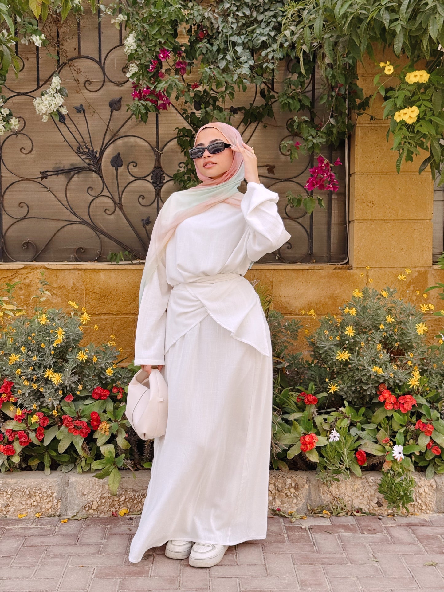 Ghalia set