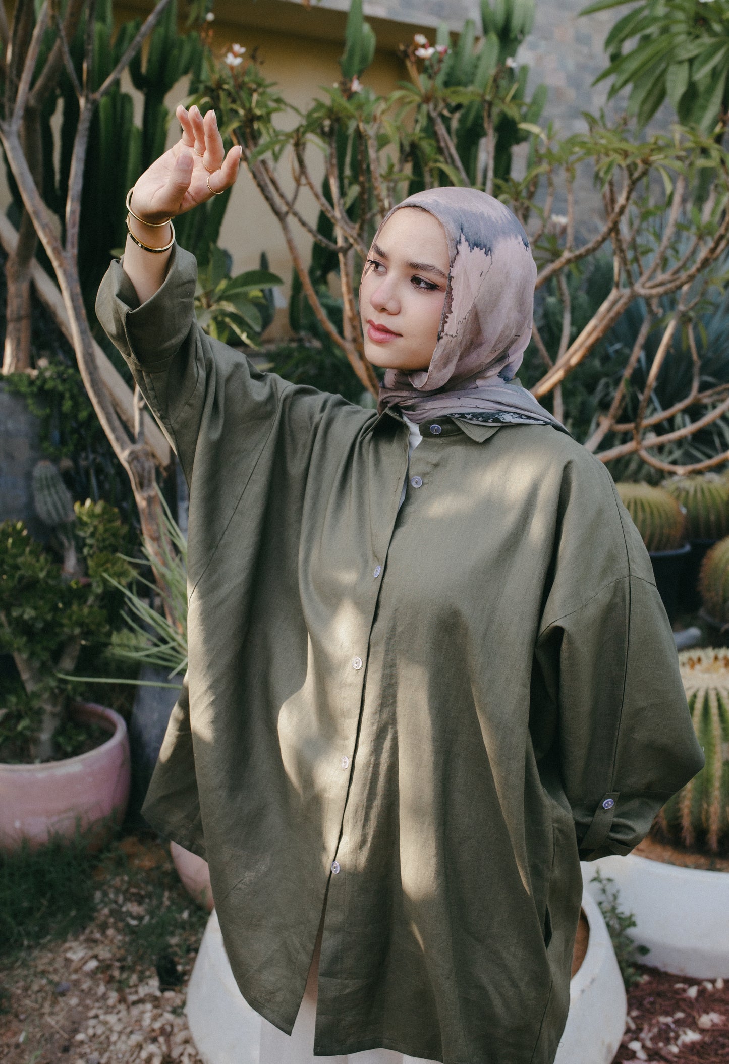 The everyday linen shirt