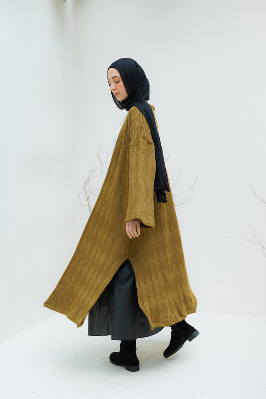 The knitted cardigan 🧶