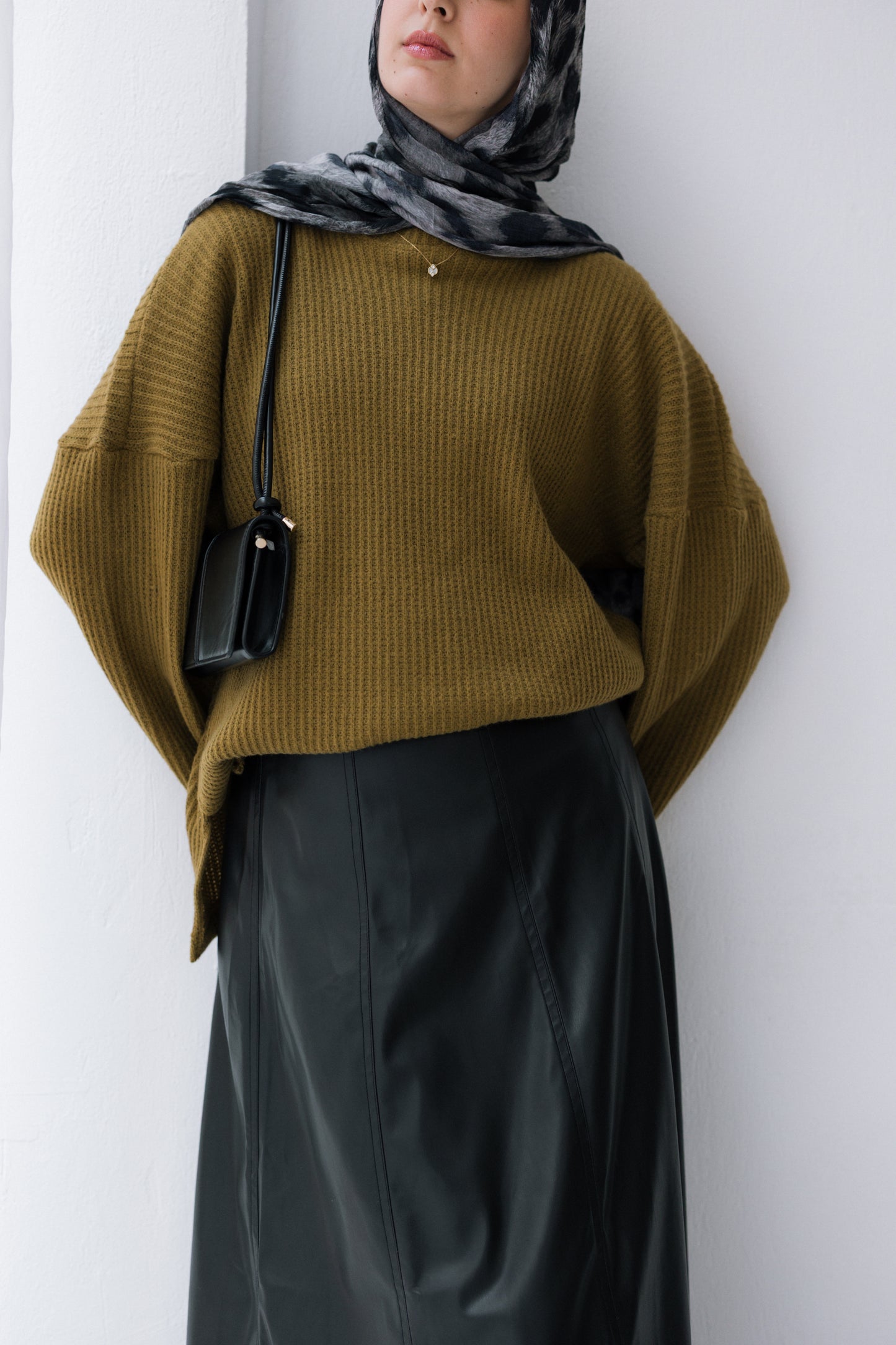 Knitted pullover 🧶